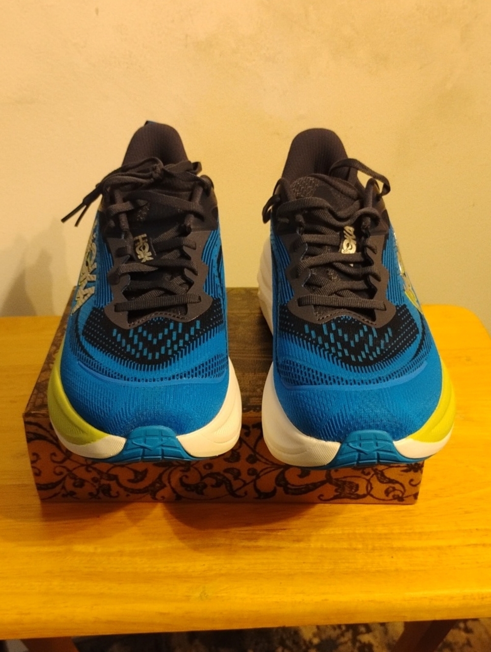 New Hoka Men's Blue and Gray Running Shoes Size 9 2E